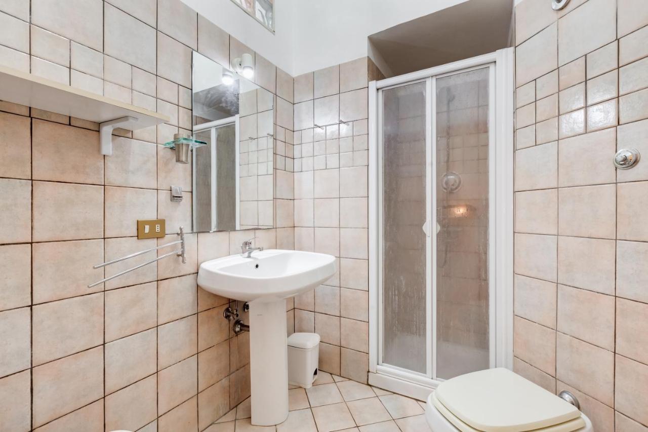 Appartamento Con 3 Camere Da Letto E 2 Bagni Vicino Al Vaticano Rom Exteriör bild